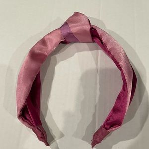 Headband by Sophie Beautiful satin tricolored in rose, lt. purple & magenta.
